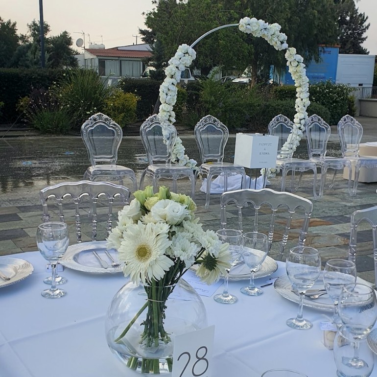 Elegant White Wedding Celebration